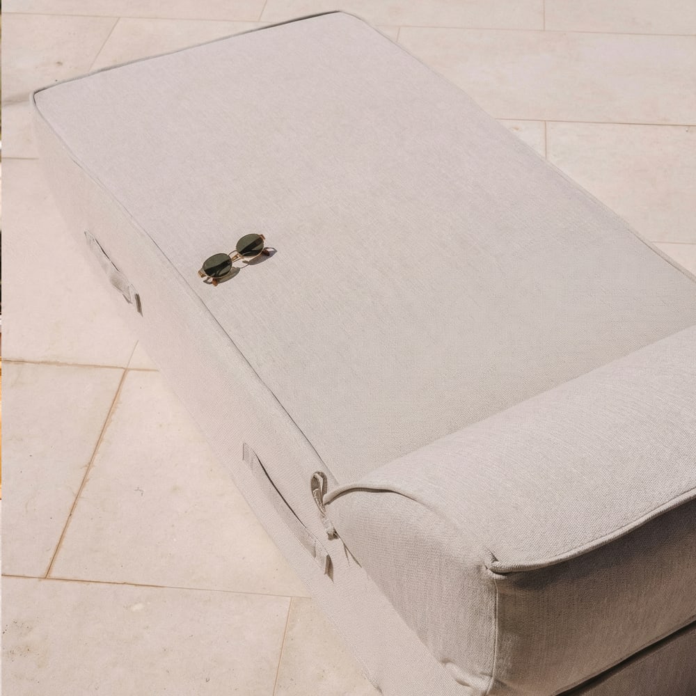 Lit bain de soleil extérieur en mousse 1 place effet lin - Maisons du Monde