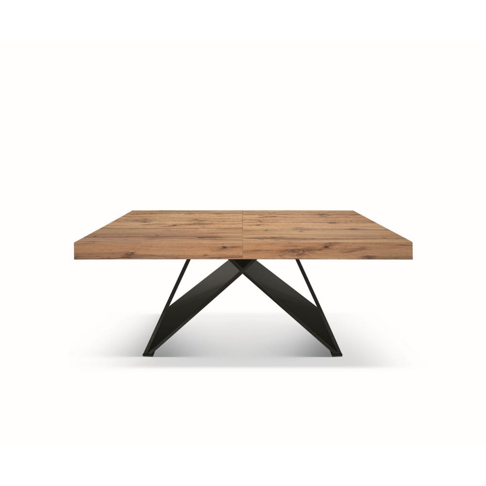 Table en bois, finition