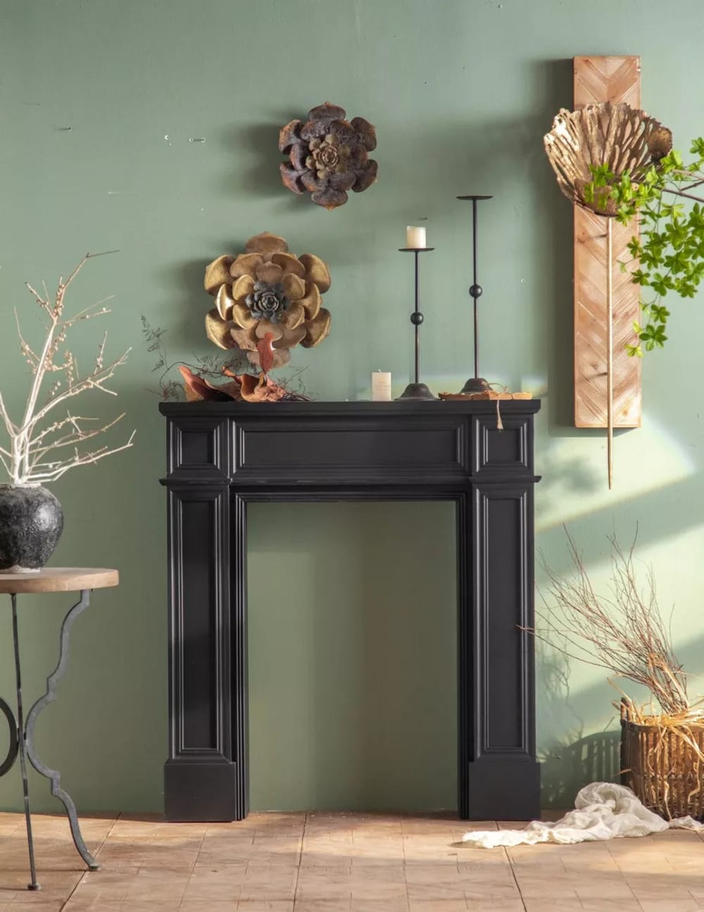 Manteau de cheminée en bois noir