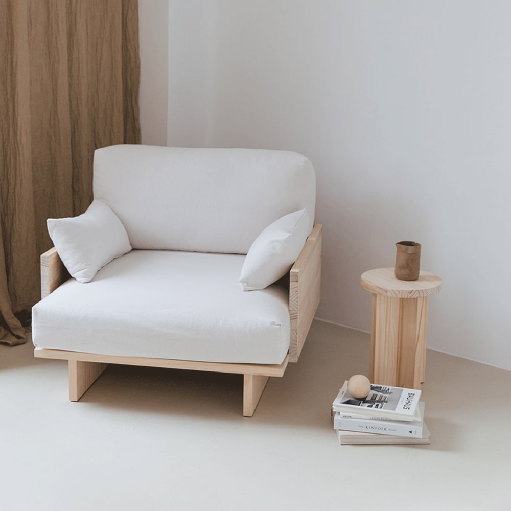 Fauteuil blanc cassé en pin naturel 94,5 cm Verni