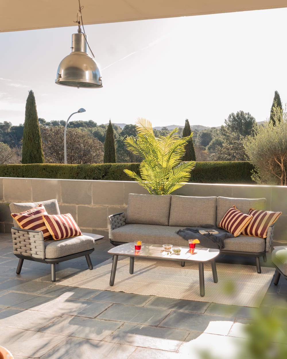 Canapé de jardin 3 places anthracite et corde grise - Maisons du Monde