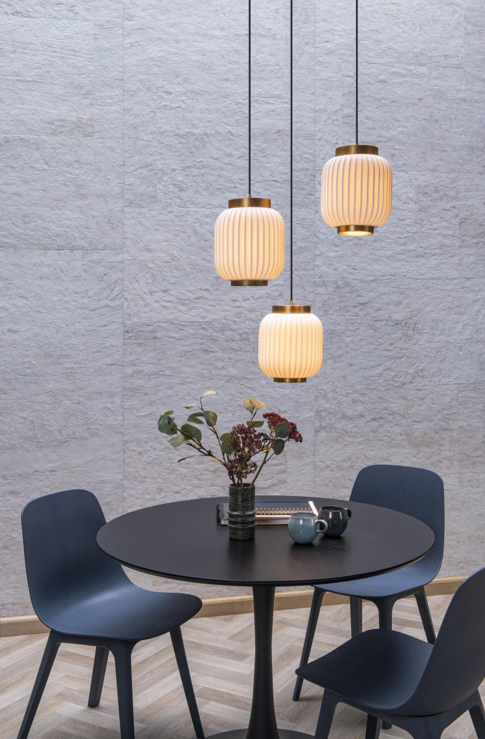 Suspension grappe porcelaine 3 lumières diamètre 40cm blanc — vue 3