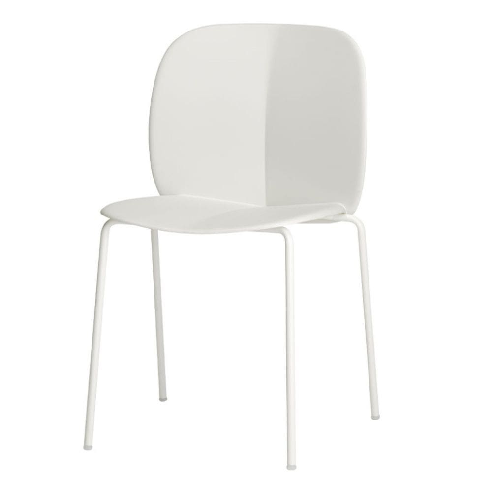 chaise design en plastique