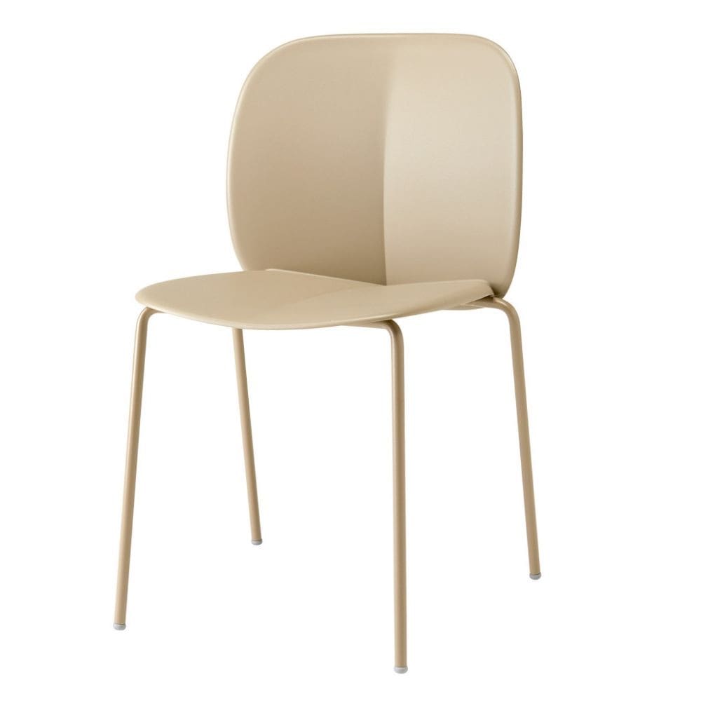 chaise design en plastique