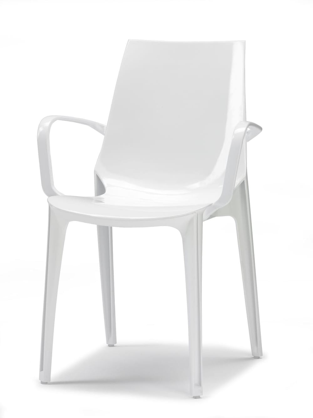 chaise design en plastique