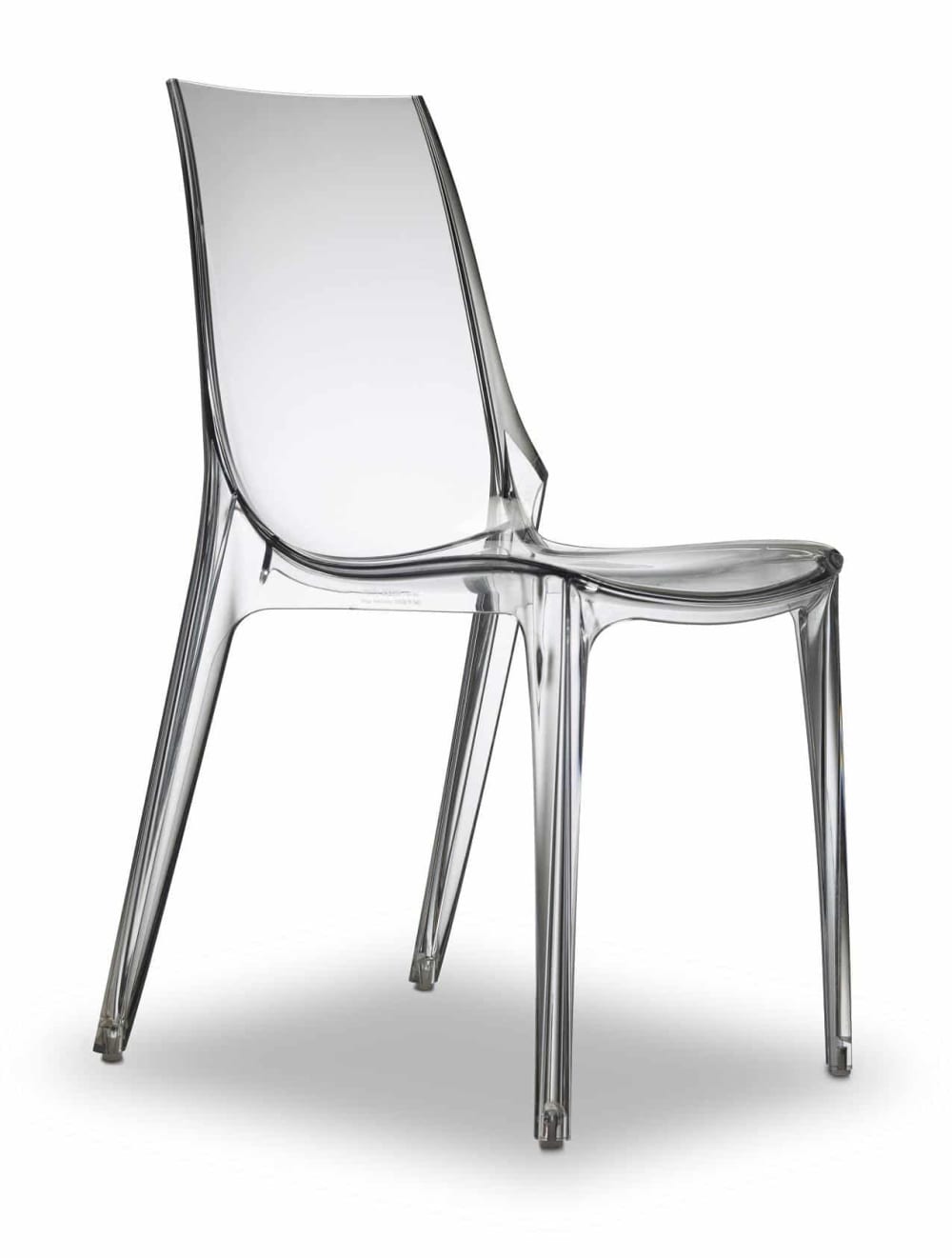 Chaise design en plastique