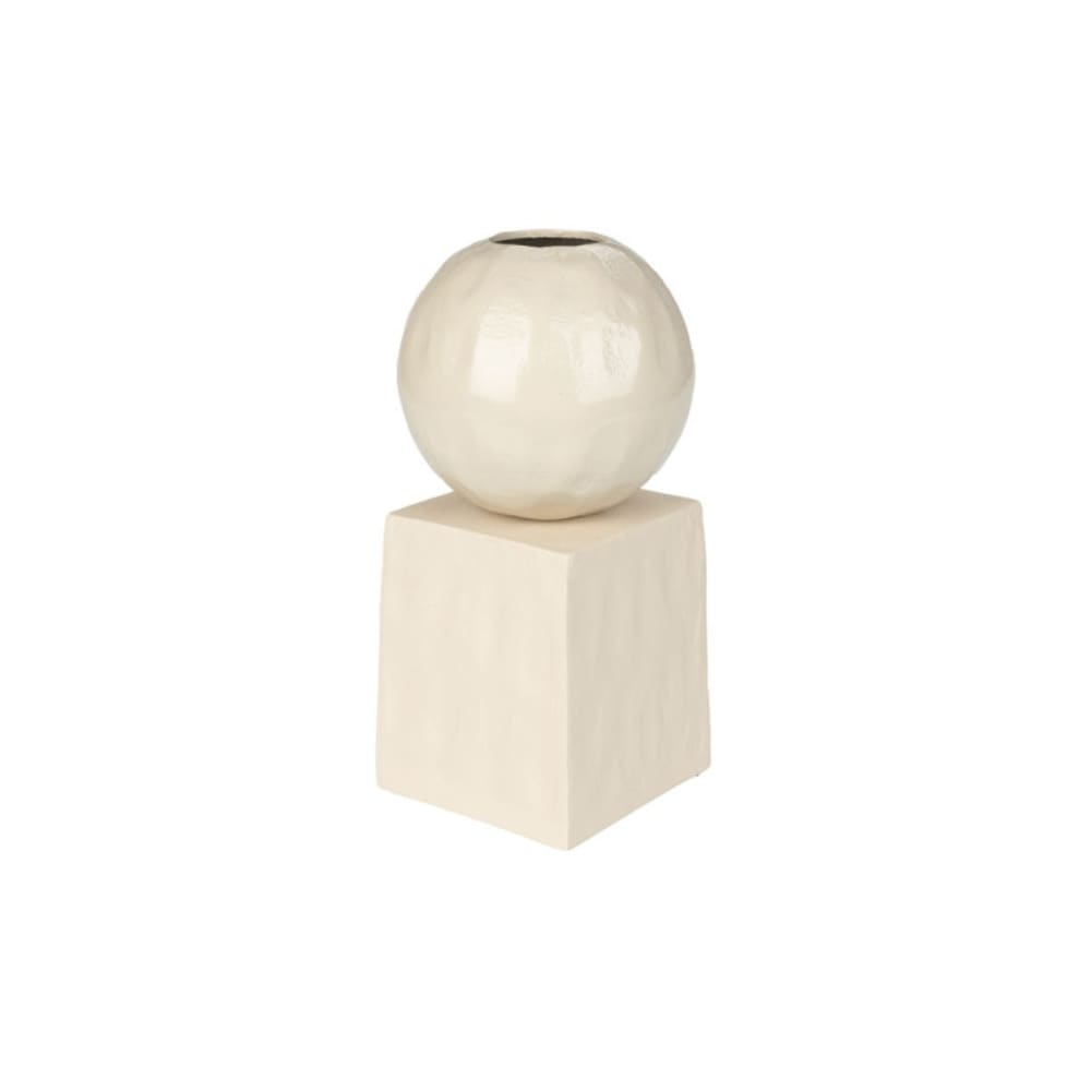 Vase et pot en métal blanc — vue 3