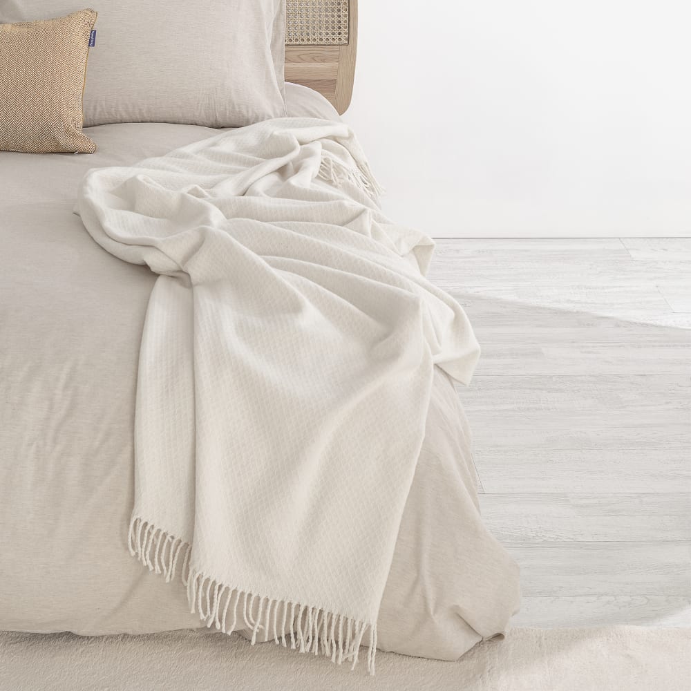 Plaid 70% Coton Blanc cassé 130x170 cm Plaid 70% Coton Blanc cassé 130x170 cm