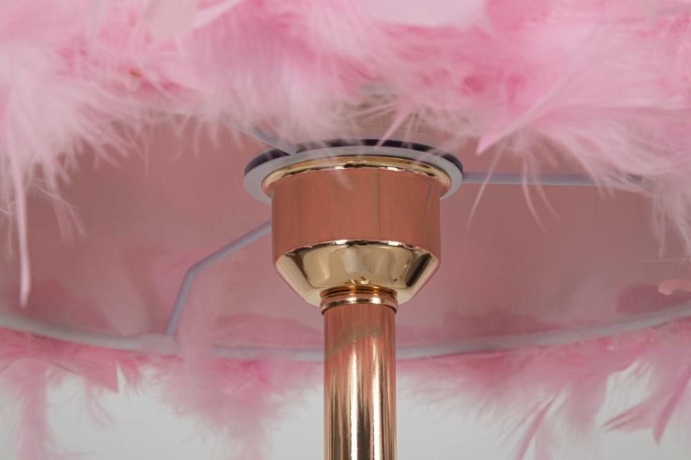 Lampe de table à plumes roses, ø 25x54 cm — vue 3