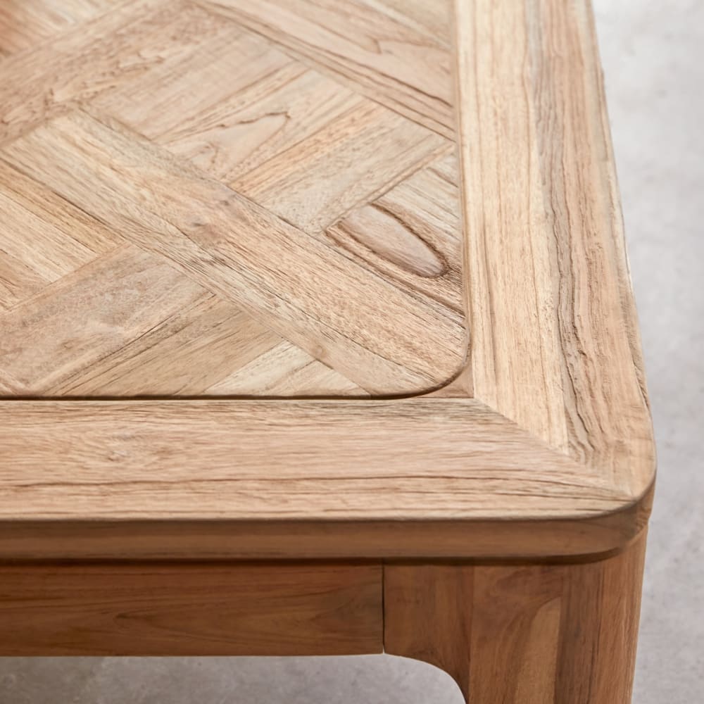 Quadratischer Couchtisch aus massivem, recyceltem Teakholz -