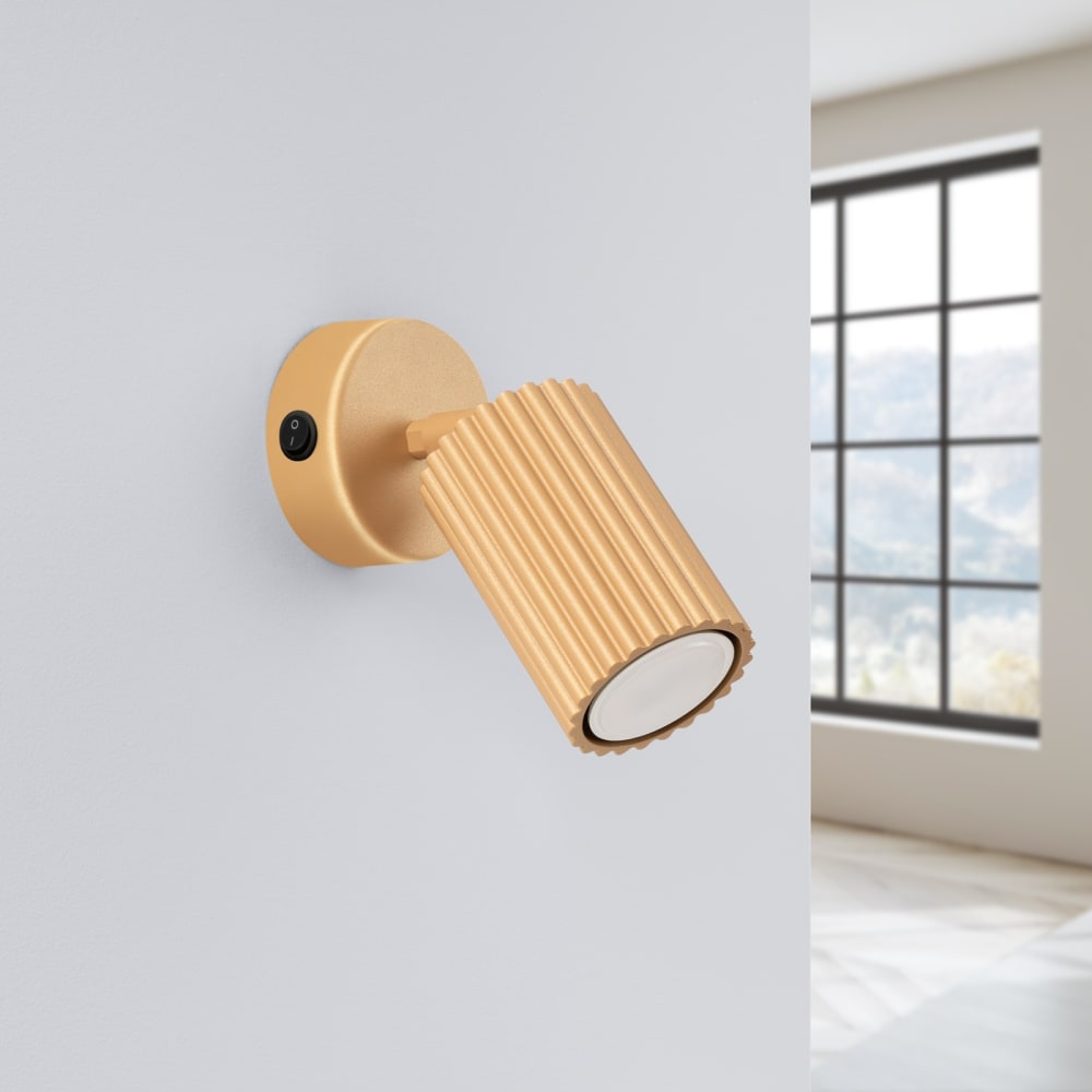 Wandleuchte aus Aluminium in golden - Maisons Du Monde