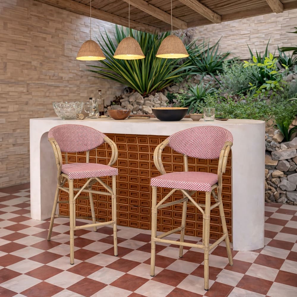 Lot de 2 fauteuils de bar extérieur en aluminium effet rotin rouge - Maisons du Monde