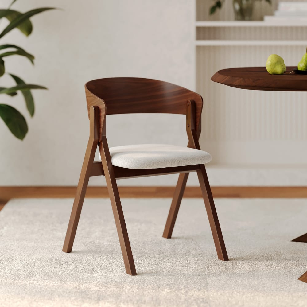 Stuhl aus Gummiholz und hellgrauem Stoff - Maisons Du Monde