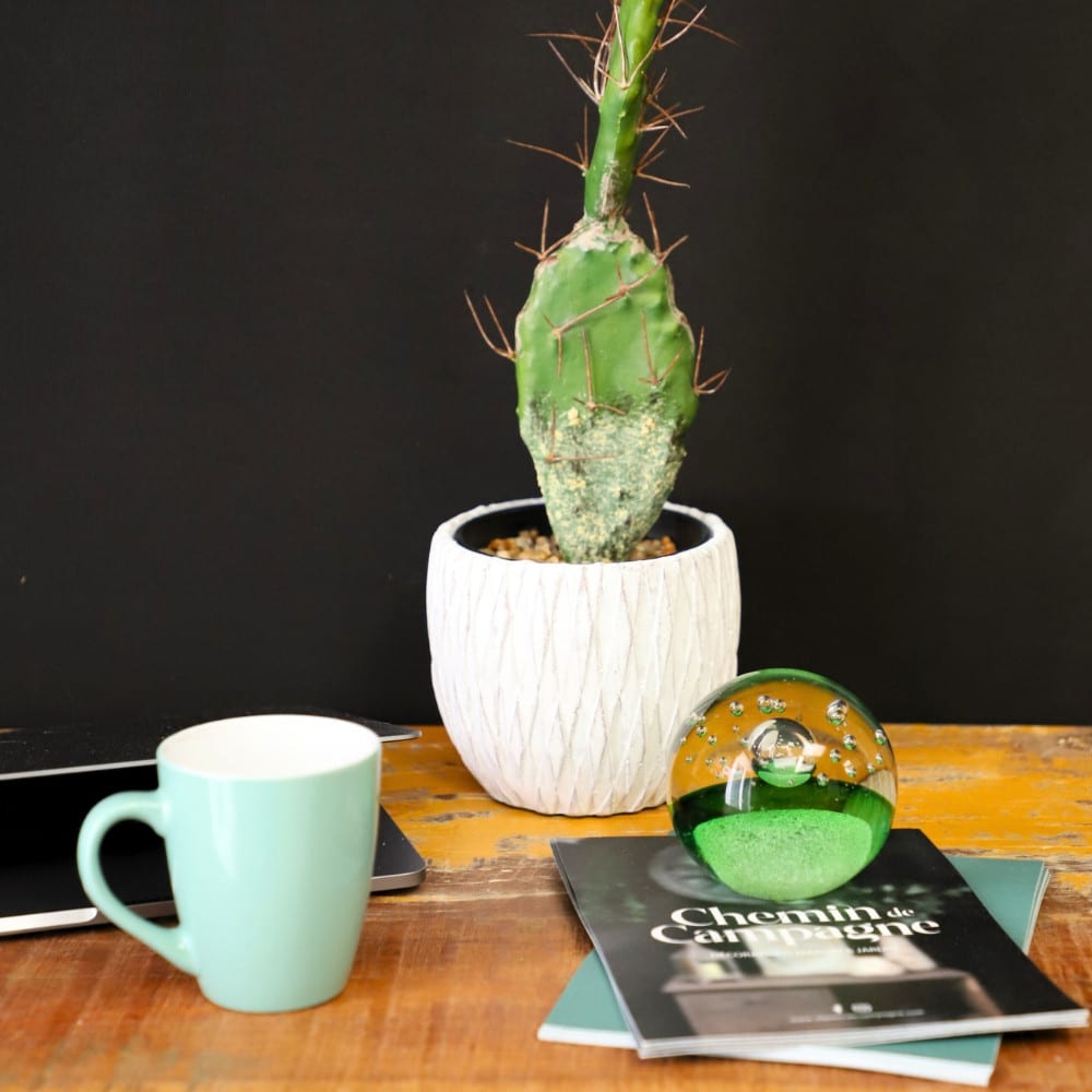 Presse papier sulfure ciel en verre vert ø.8 cm - Maisons du Monde