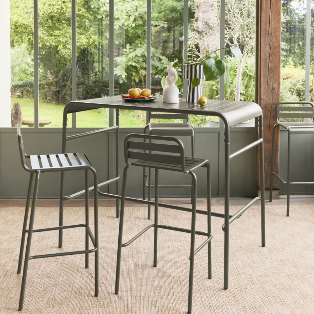 Table haute de jardin kaki, 4 chaises hautes en acier