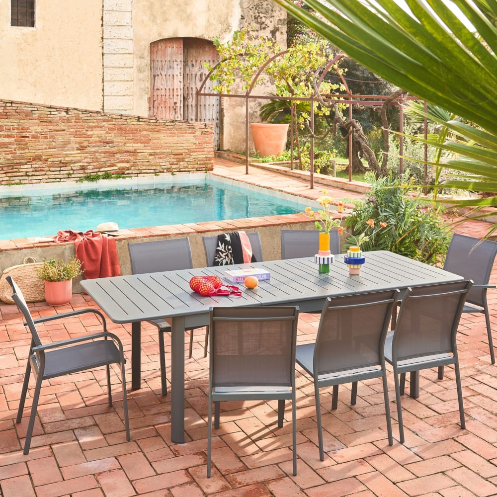 sweeek Table de jardin extensible aluminium et textilène anthracite, 8 places Gris