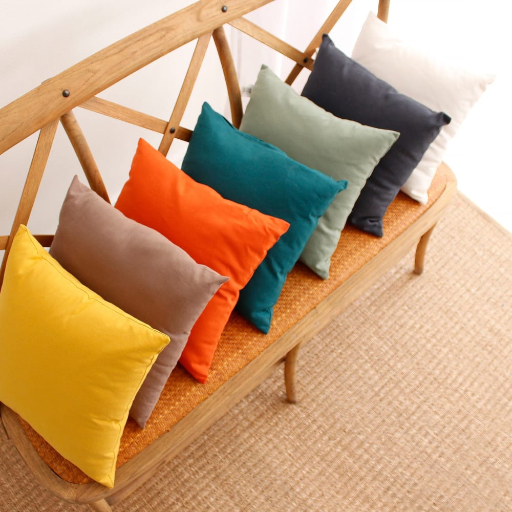 Petit coussin déhoussable vert argile 40 x 40 cm — vue 3