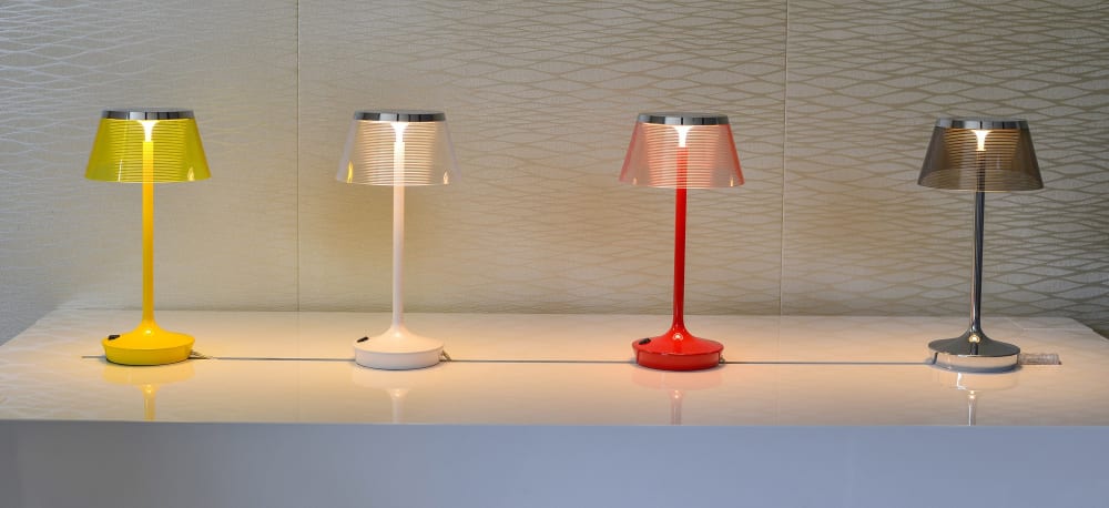 Lampe design en métal jaune - Maisons du Monde