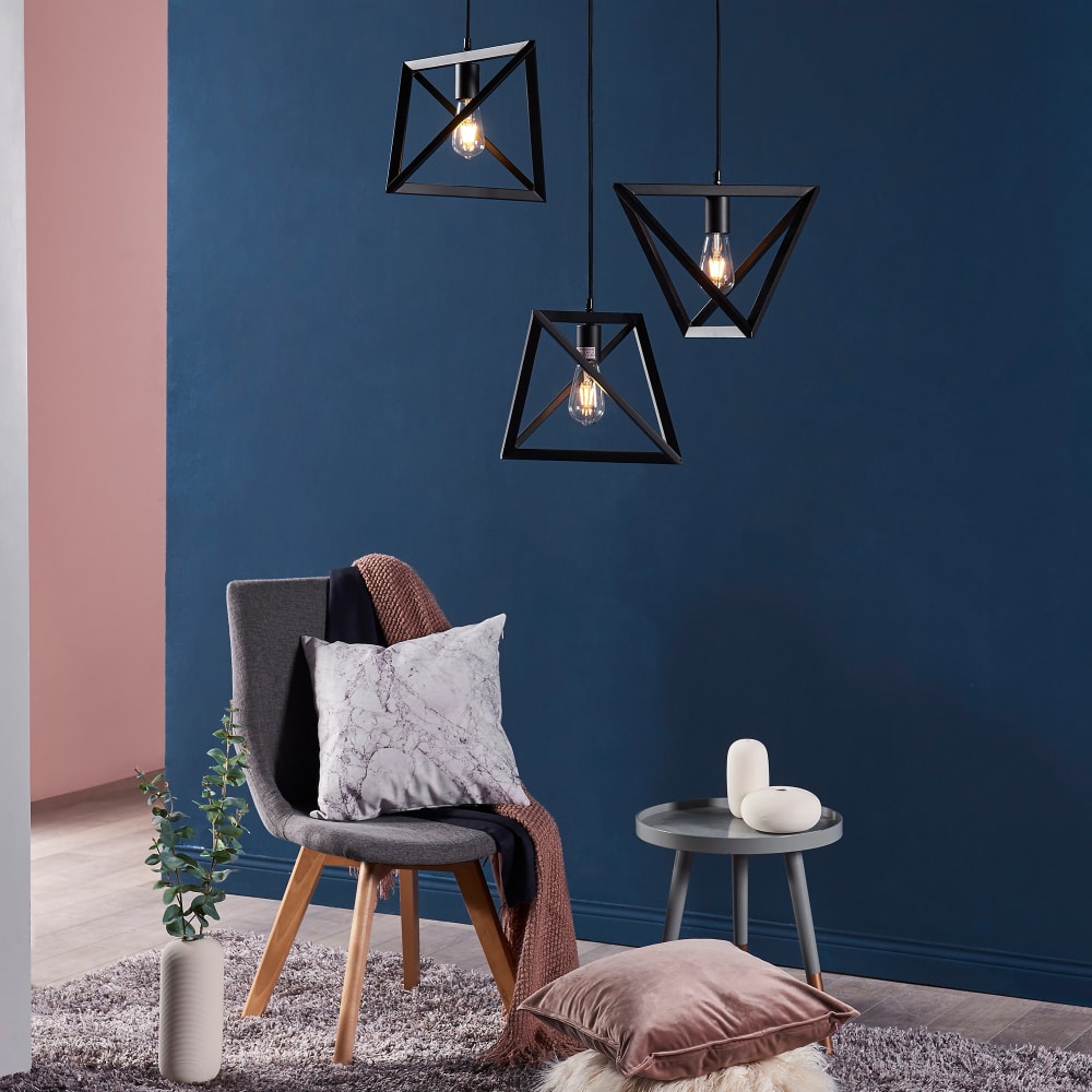 Suspension moderne en métal noir — vue 3