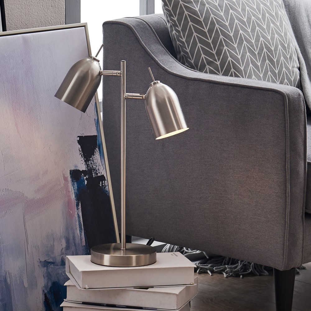 Lampe de bureau en métal gris réglable — vue 3