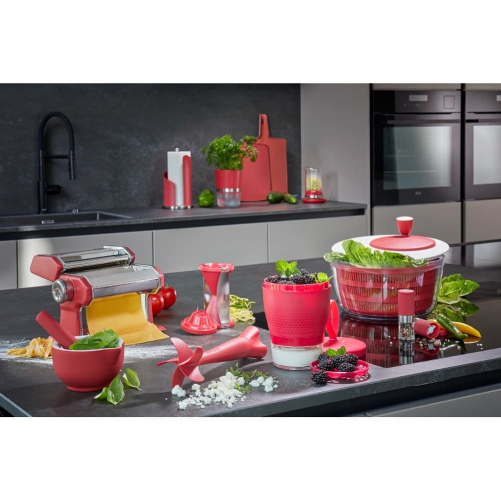 Planche à découper plastique pliable coloris framboise 47x26 cm - Maisons du Monde