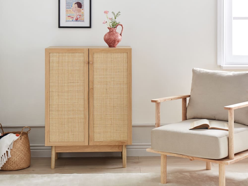 Armoire marron clair