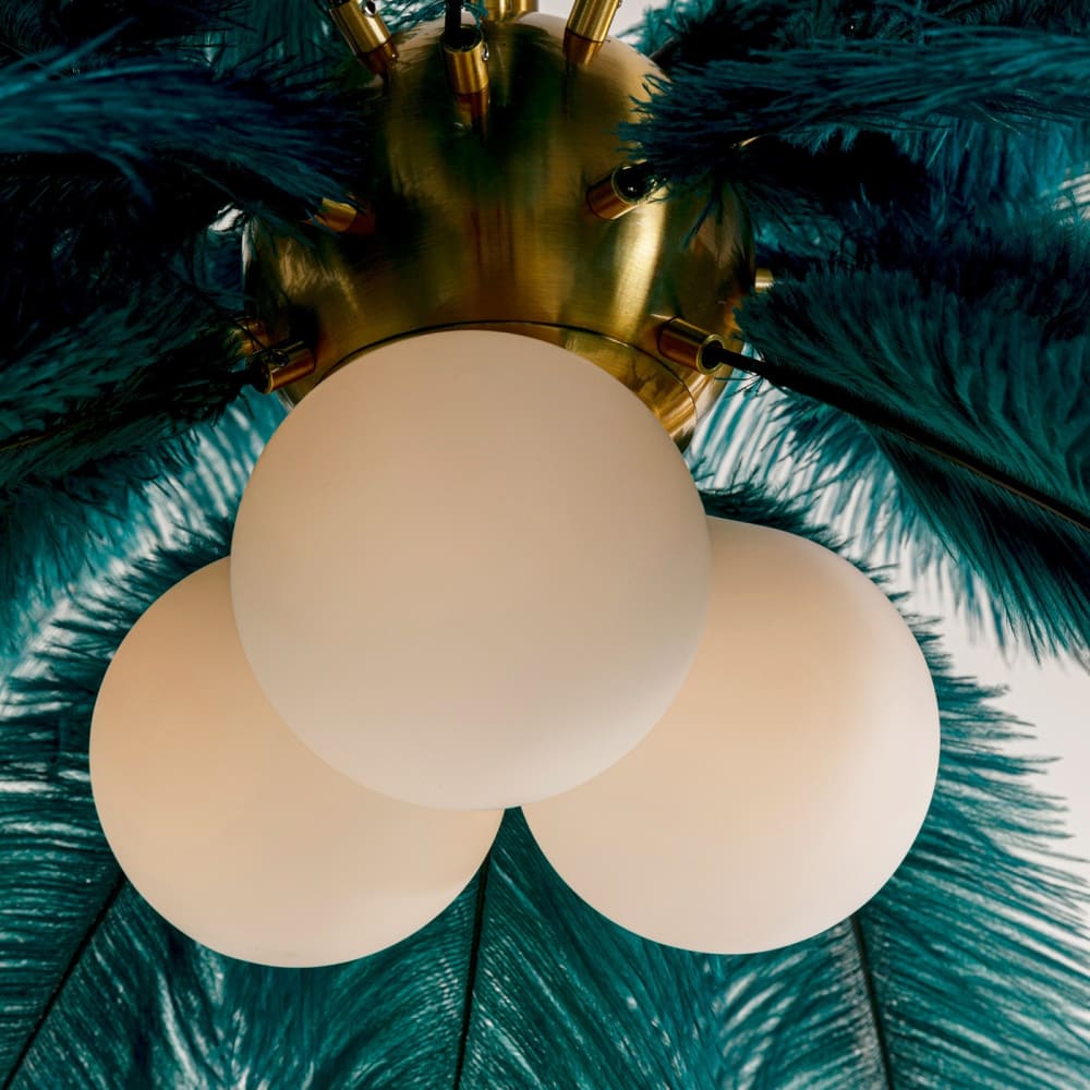 Suspension en plumes vertes — vue 4