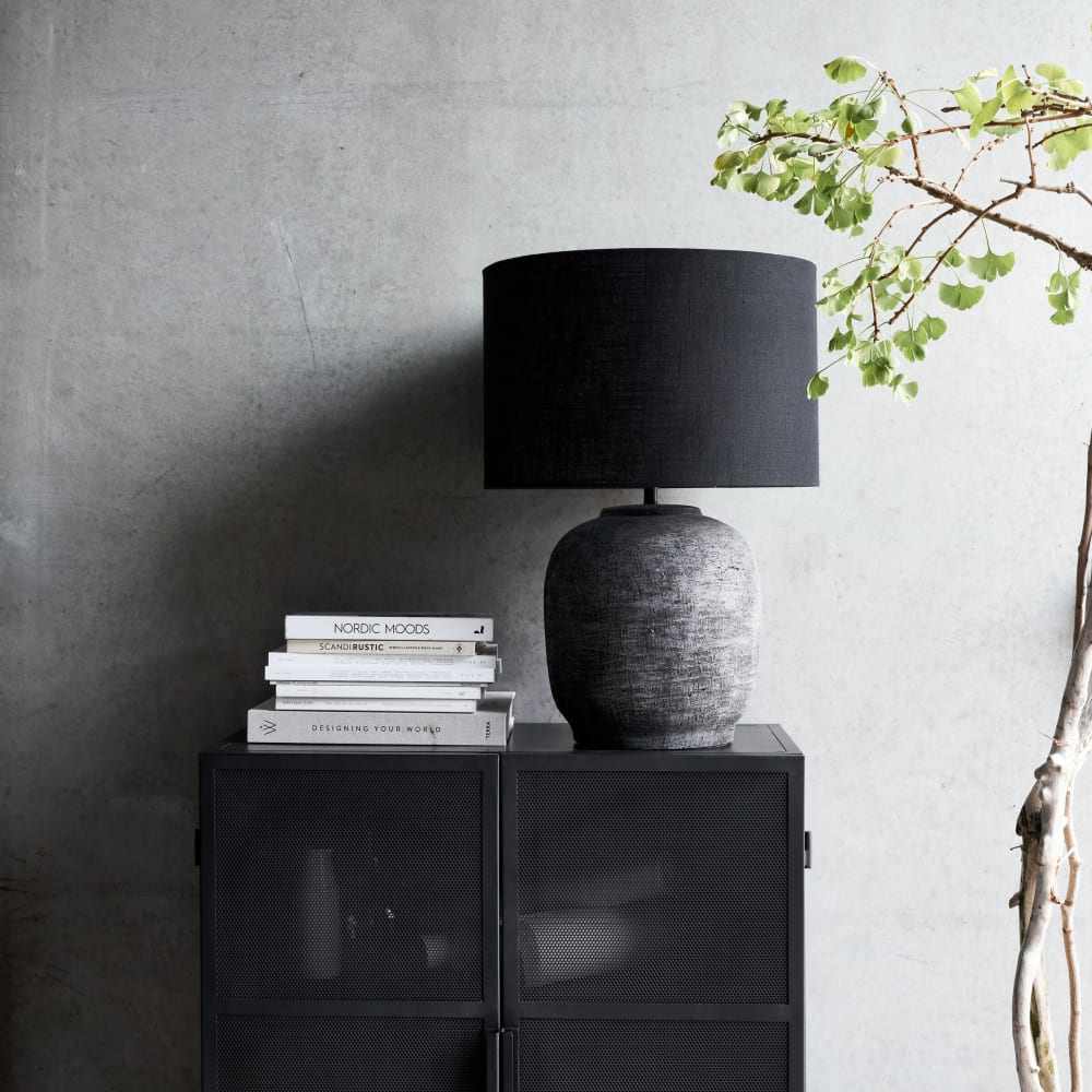 Tischlampe aus Ton, grau und schwarz - Maisons Du Monde