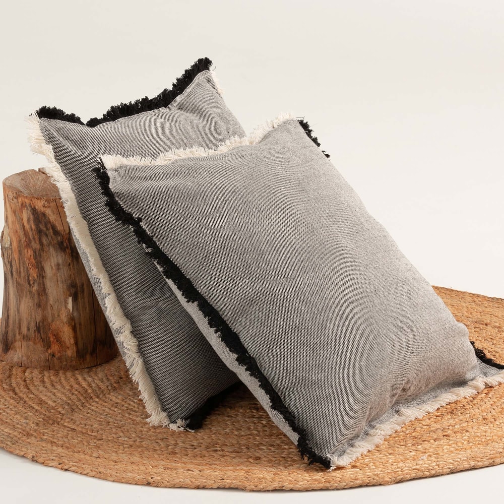 Lot de 2 housses de coussin avec franges noir 50x50 cm — vue 3