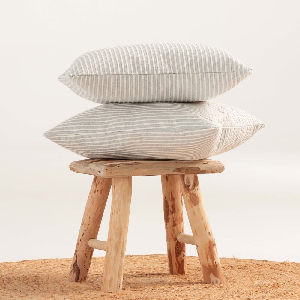 Lot de 2 housses de coussin coton à rayures gris clair 45x45 cm — vue 3