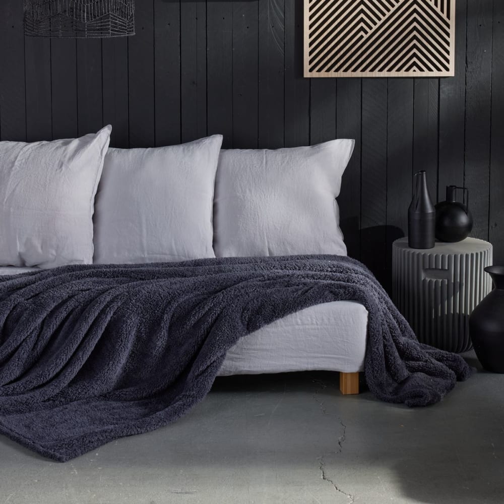 Plaid teddy 130x180cm gris anthracite Plaid teddy 130x180cm gris anthracite
