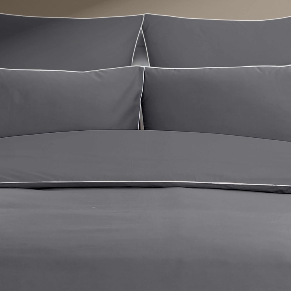 Parure de lit avec 2 taies carrées percale anthracite/blanc 260x240 cm — vue 3