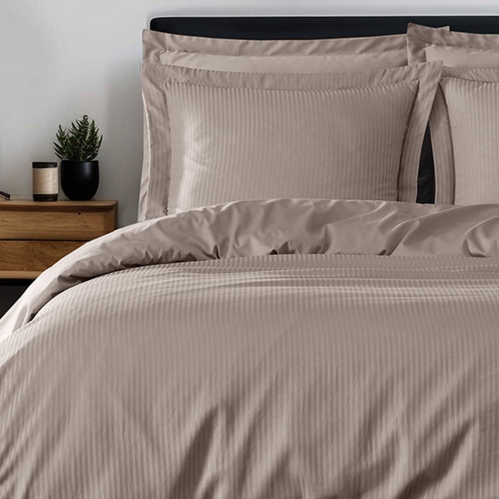 Parure de lit rayée 2 taies carrées satin coton Taupe 280x240 cm