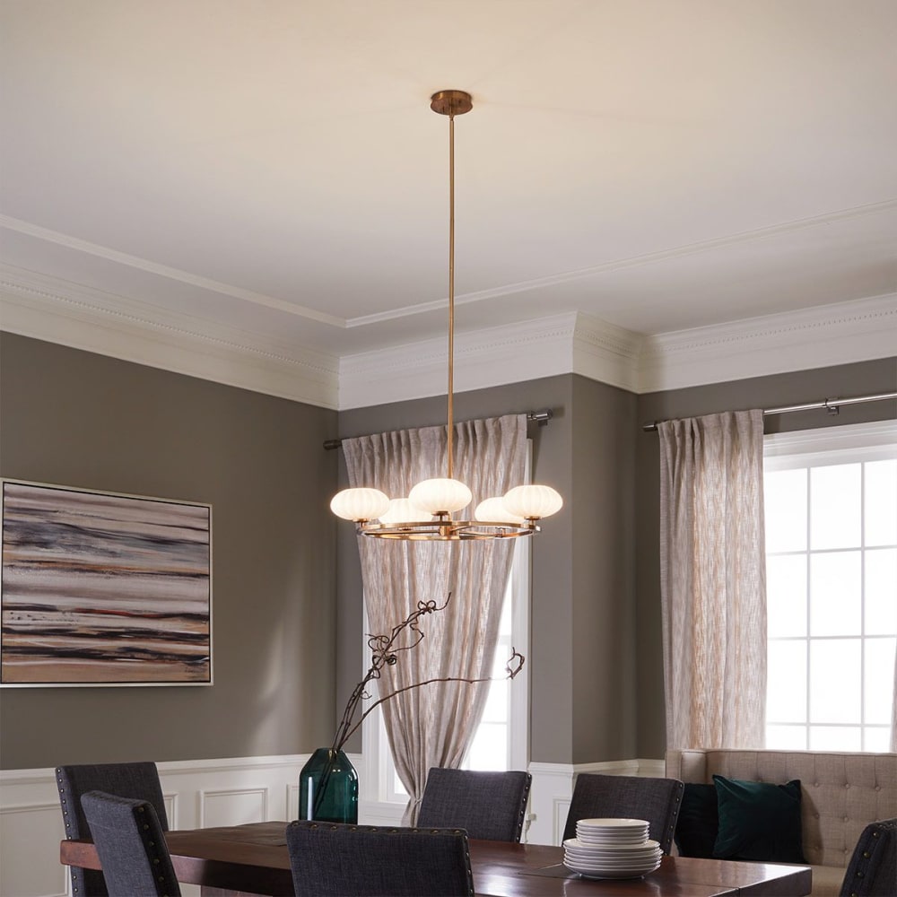 Lustre en acier et verre opale satiné finition or — vue 3