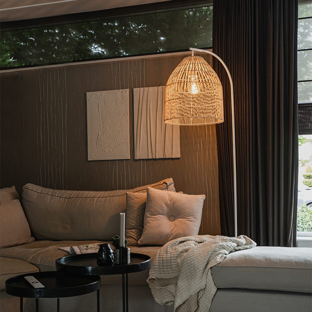 Lampadaire blanc rotin — vue 3