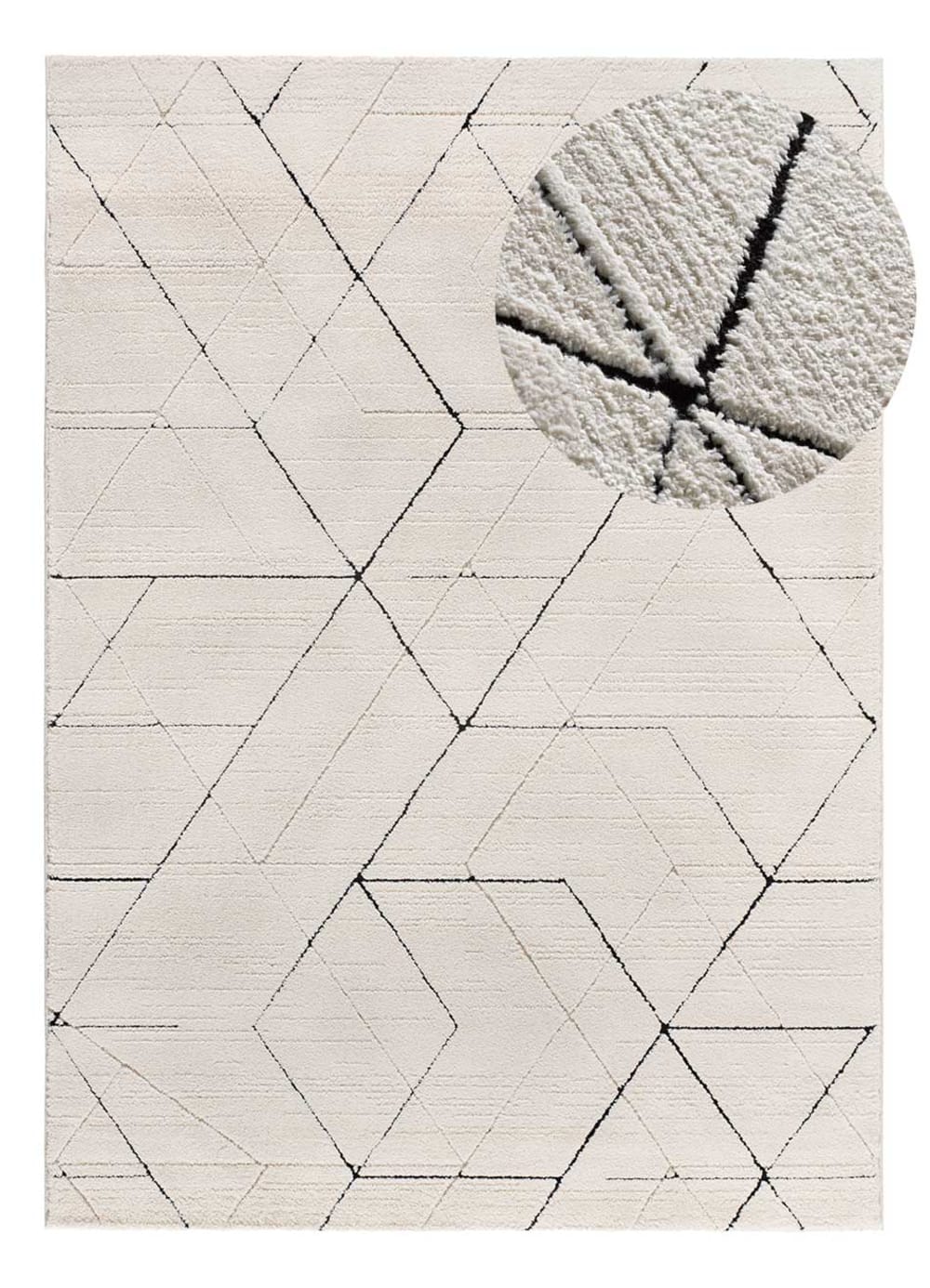 Tapis à relief géométrique