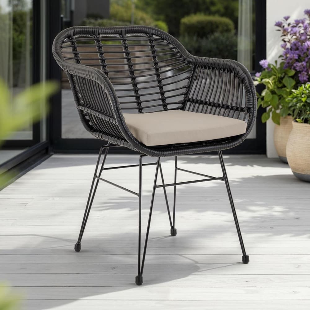 Chaises de jardin (x2) aspect rotin avec coussins, noir et beige