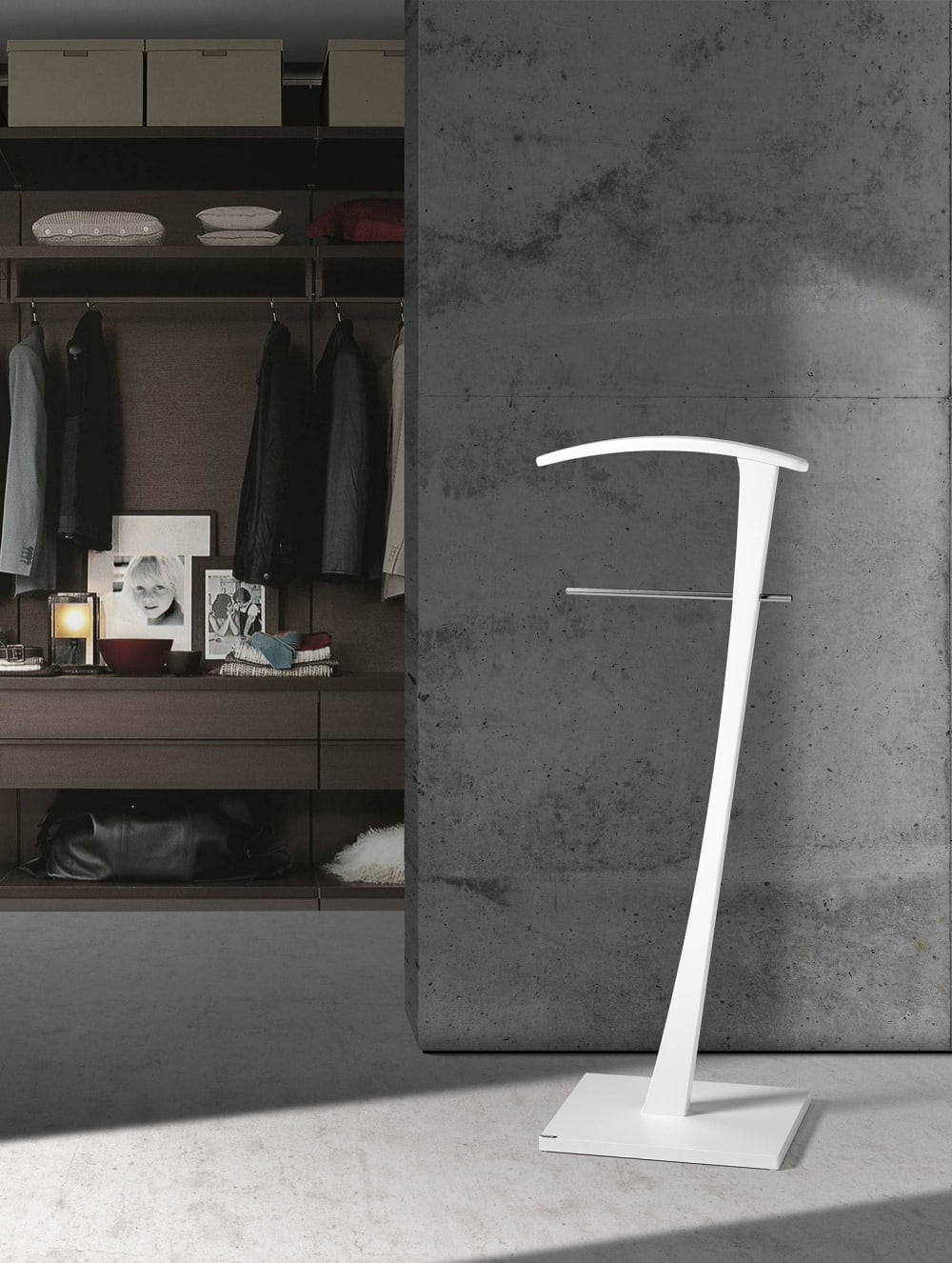 Valet de nuit en bois de hêtre blanc 115x46x48 cm