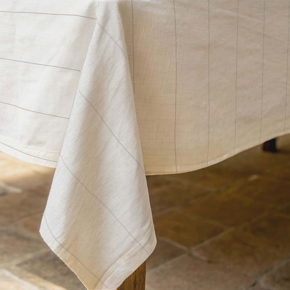 Nappe anti-taches 100% coton beige 155x155 cm