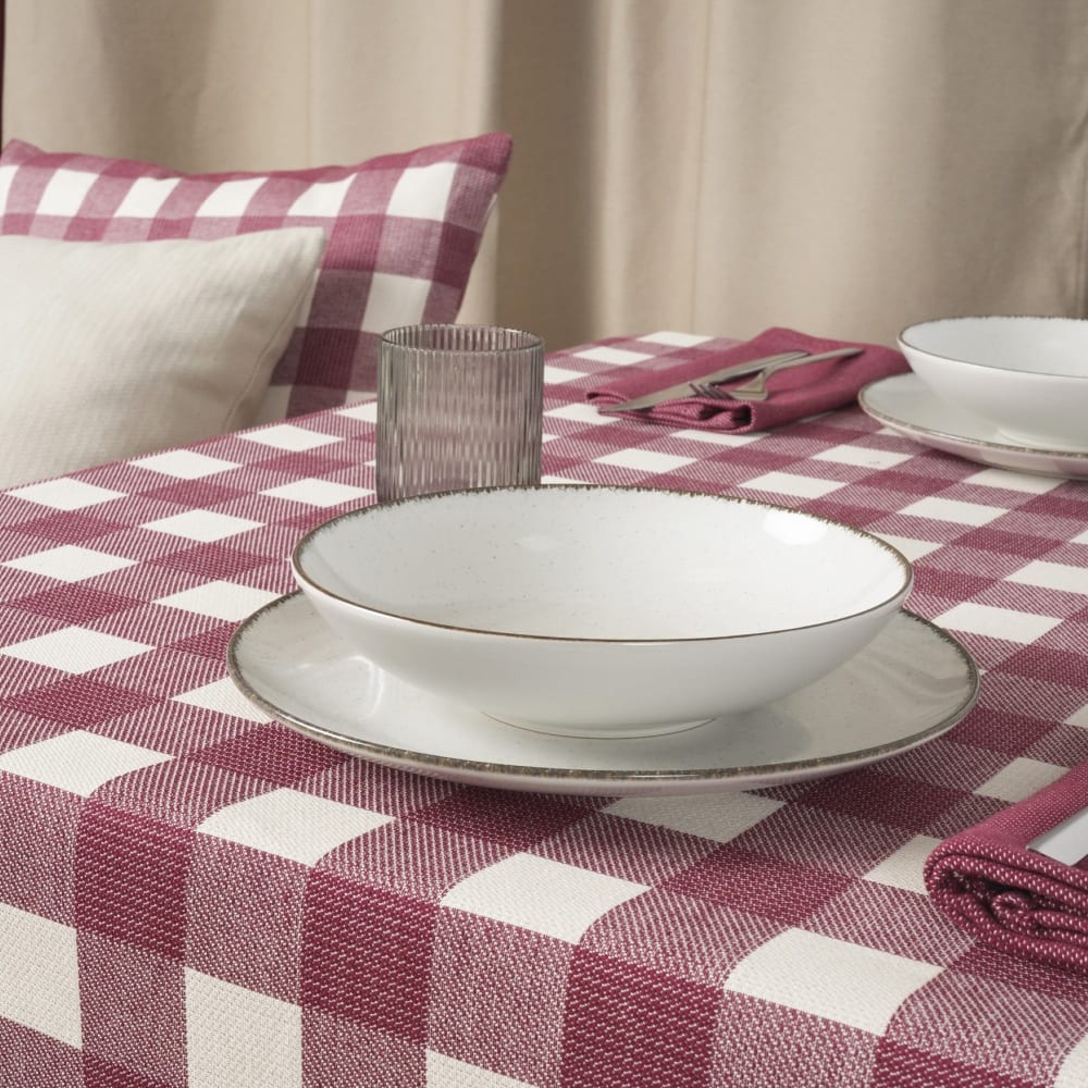 Jacquard Tischdecke mit Fleckschutz rot 300x160 cm - Maisons Du