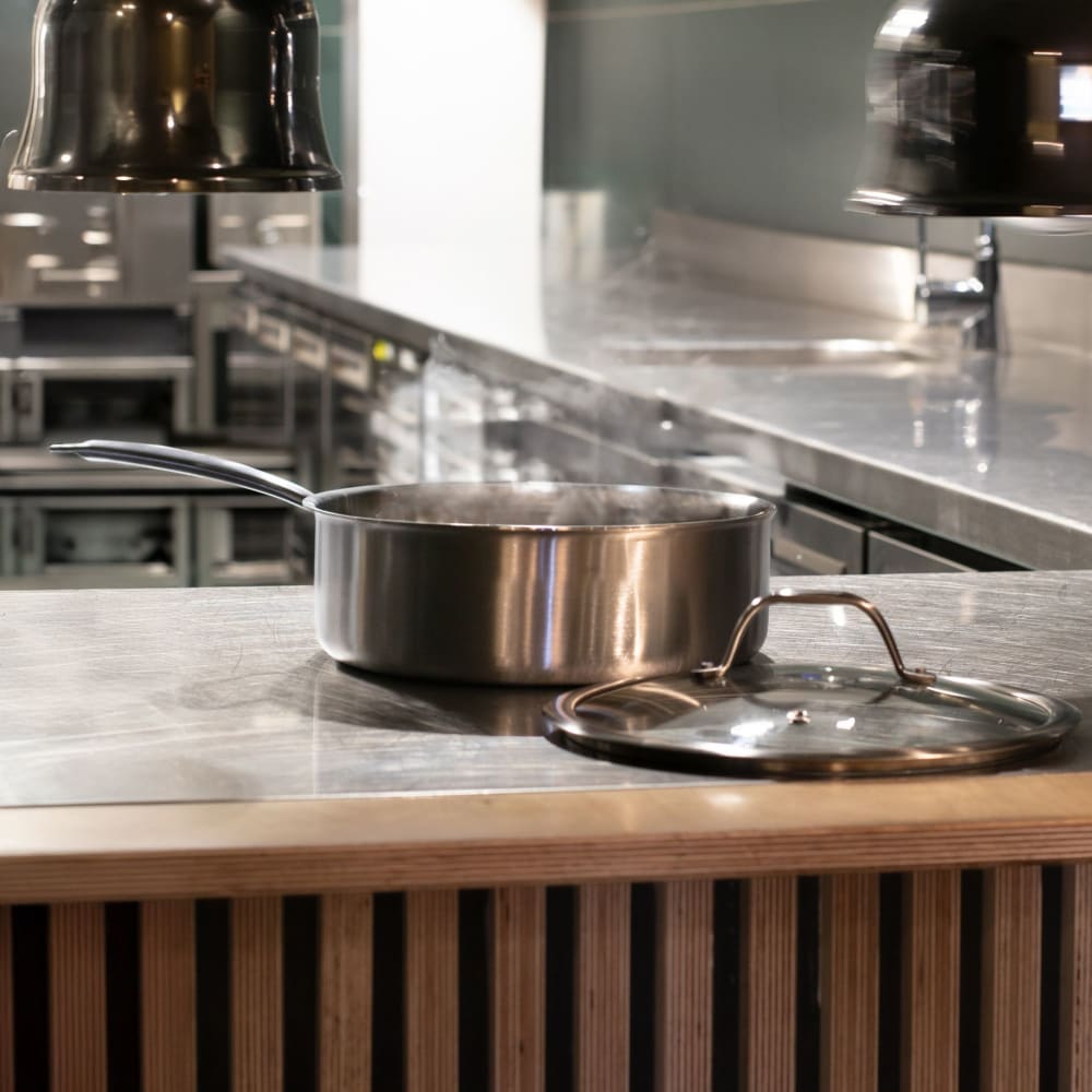 Sauteuse acier inoxydable 24 cm - fait en France - tous feux - Maisons du Monde