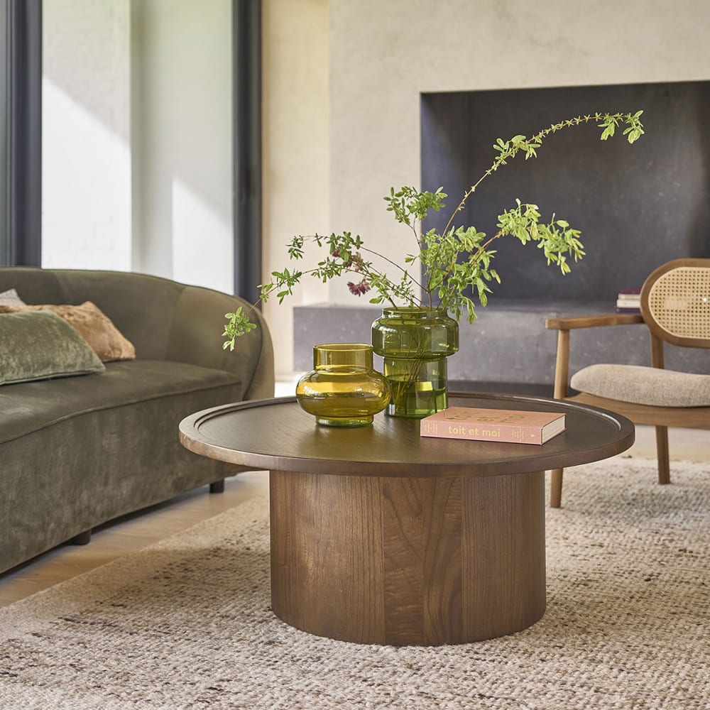 BERAH GETAH Runder Couchtisch aus massivem Mindi in Walnuss-Finish Ø 100 cm style modern Braun Holz