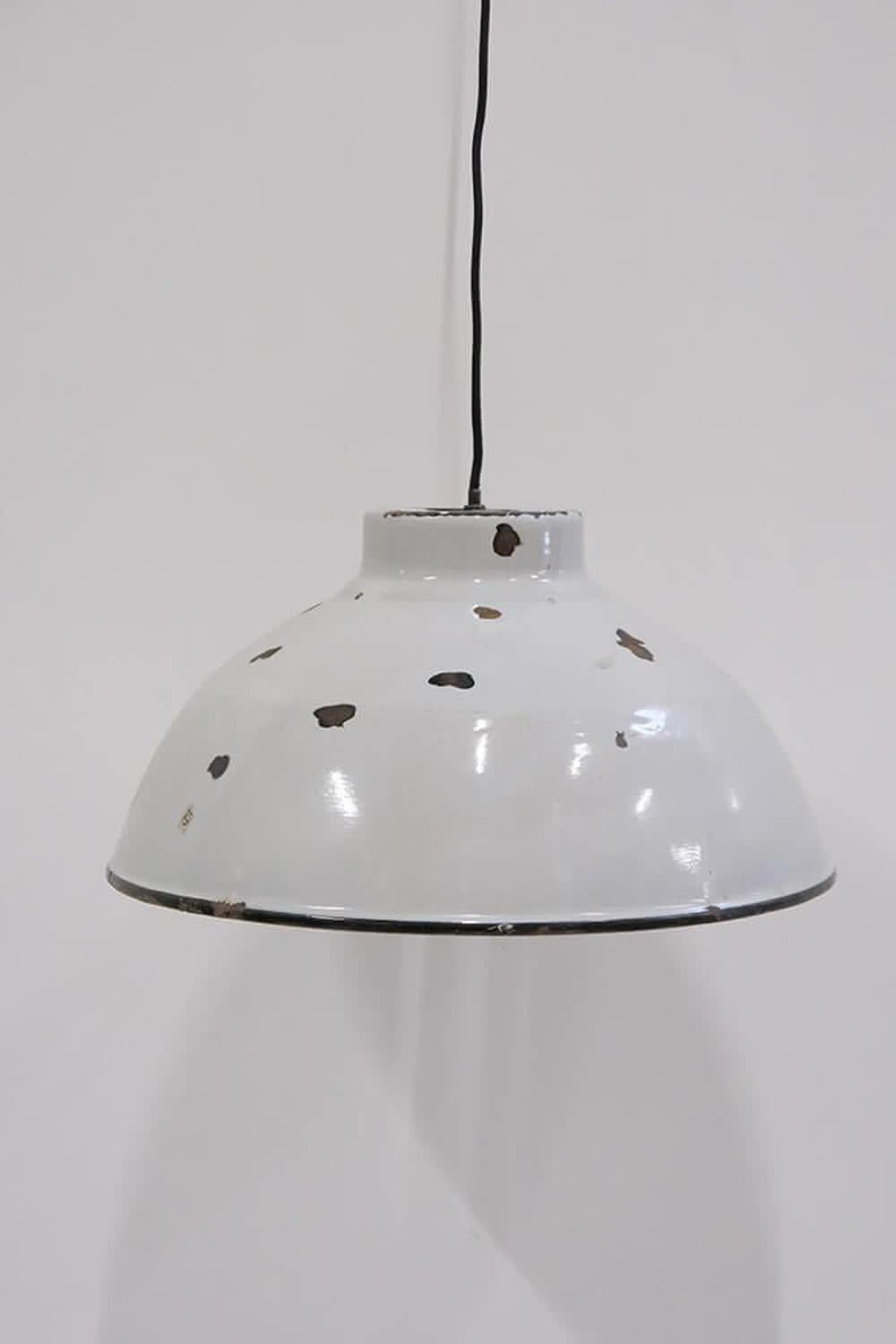 Hängelampe Sheen mit patinierter Emaille, Weiß - Maisons Du Monde