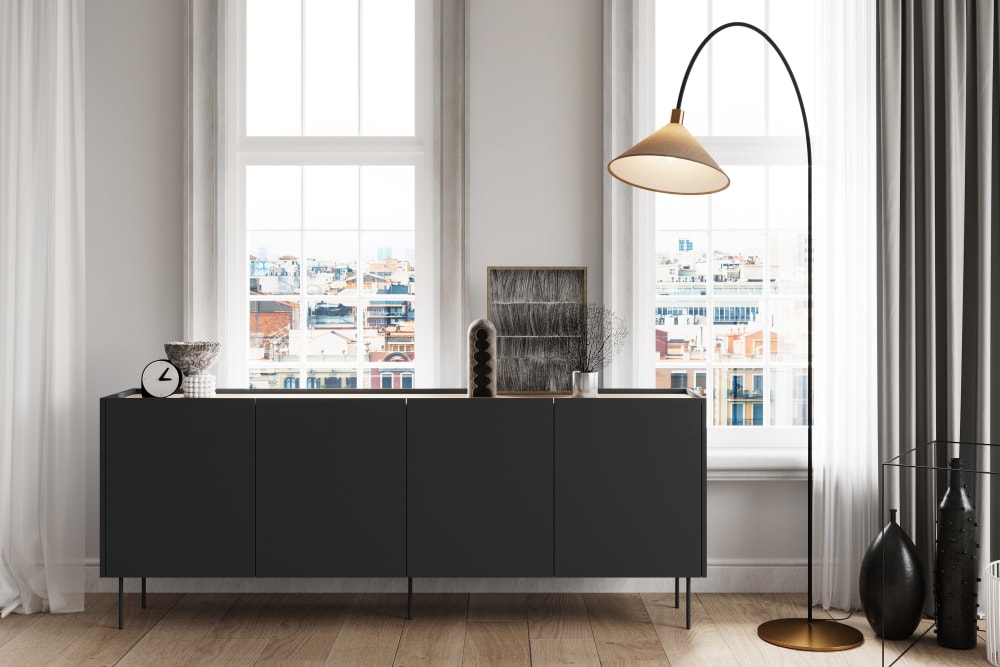 Kommode mit 4 Türen, 2 Schubladen mit Metallfuß 220x85 cm -