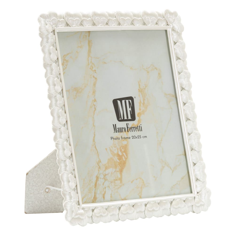 Cadre en résine argentée 25,3x1,8x30,5 cm (mesure interne 20x25 cm)