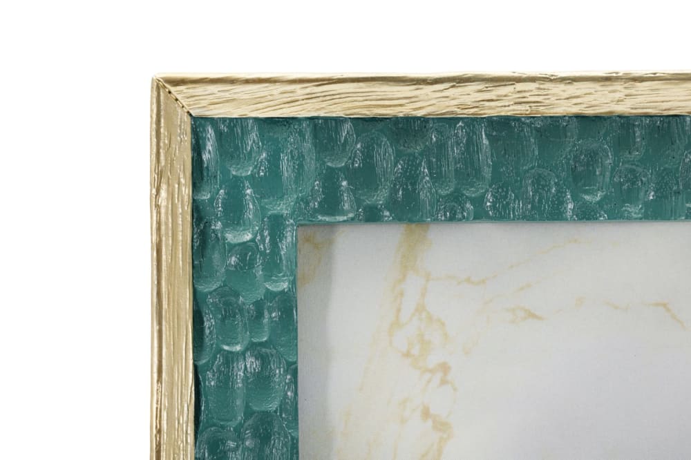 Cadre en résine verte 20,3x2x25,3 cm (mesure intérieure 15x20 cm) — vue 4