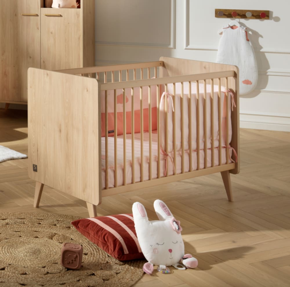 Komplettes Arty-Babyzimmer, Bett 120 x 60 und - Maisons Du Monde