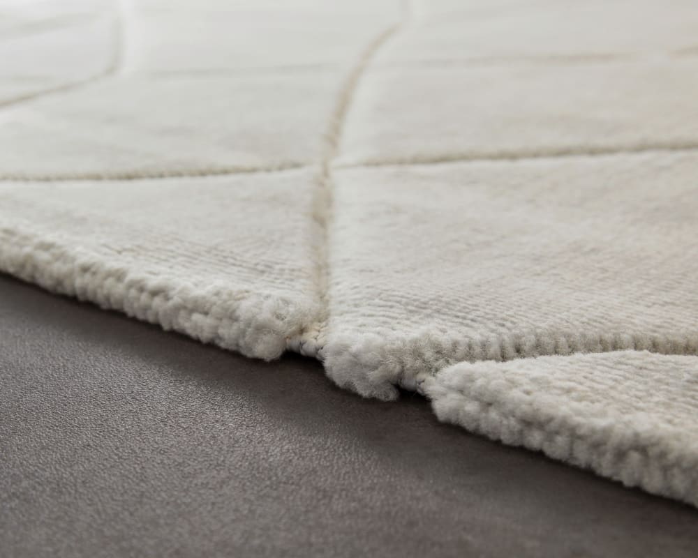 Tapis à relief effet optique blanc cassé 200x290 — vue 4