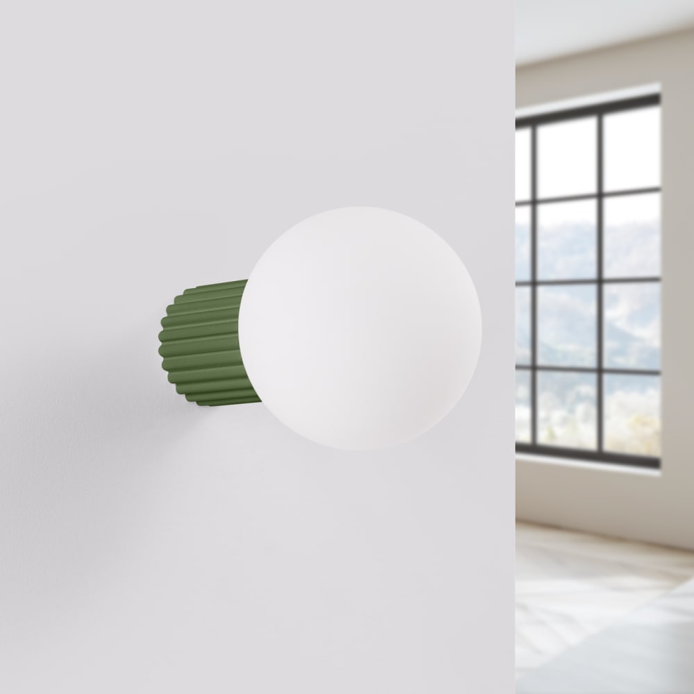 Wandleuchte aus Aluminium/Glas in olivgrün - Maisons Du Monde