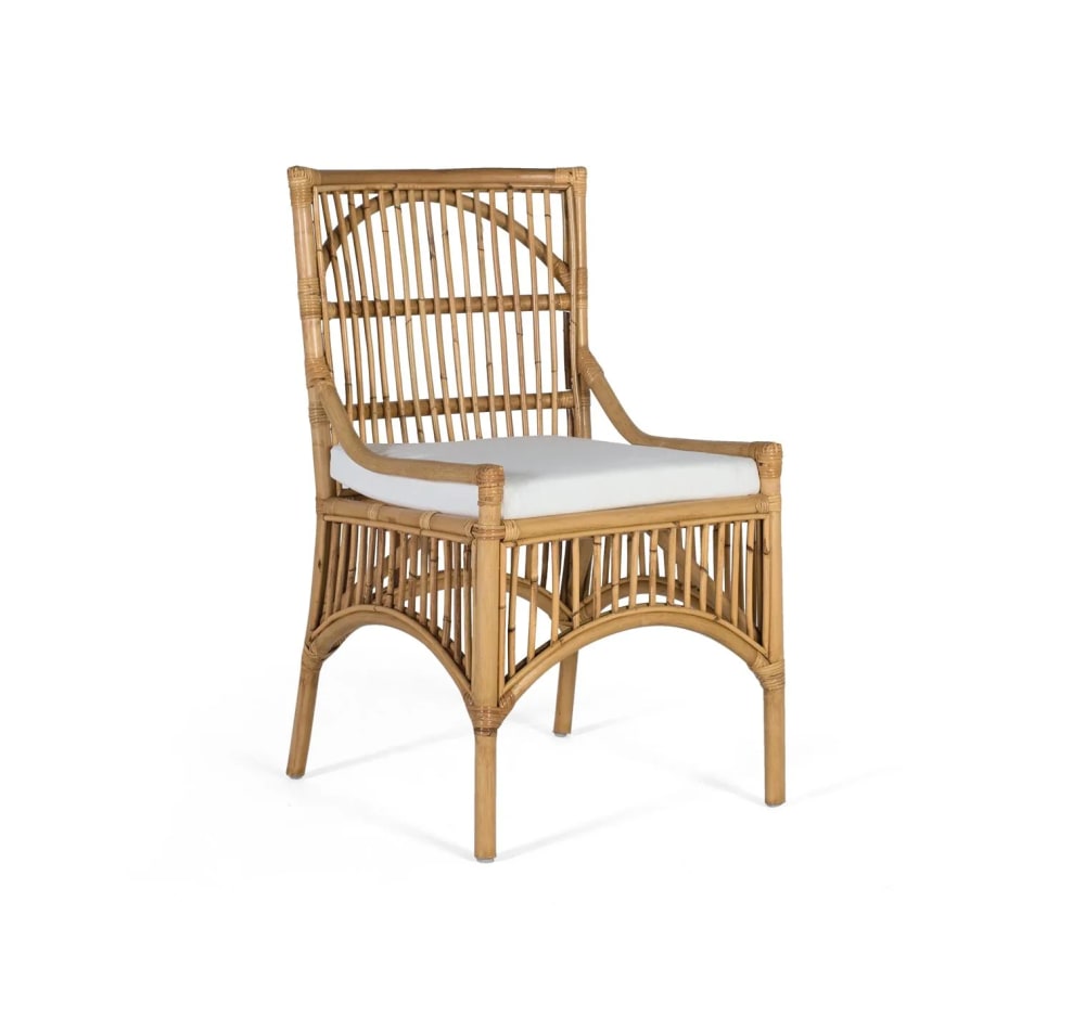 GINER Y COLOMER Set aus zwei Rattanstühlen mit gepolsterten Kissen Braun Rattan